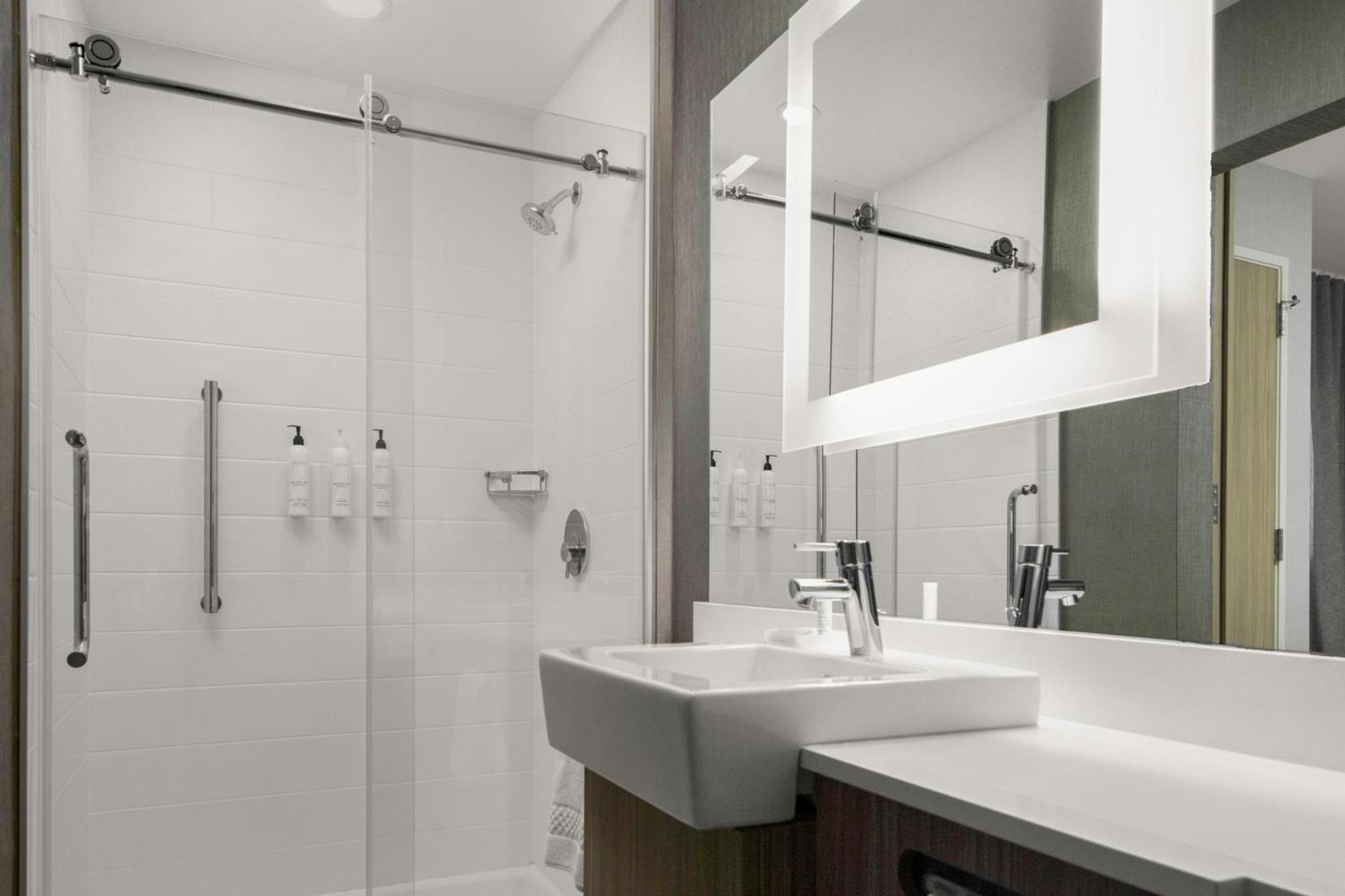 Springhill Suites By Marriott Raleigh 阿佩克斯 外观 照片